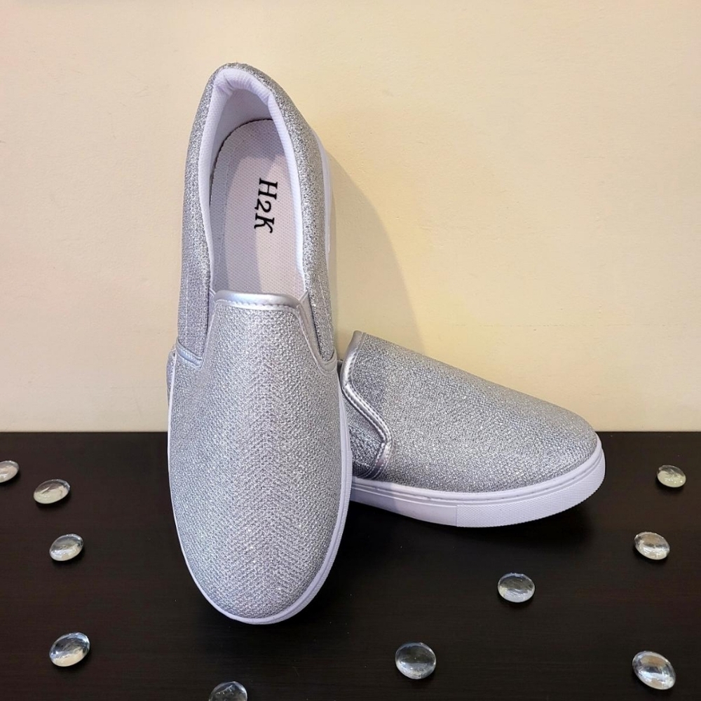 H2K White Glitter Slip-on Tennis Shoes